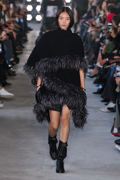 Look 7